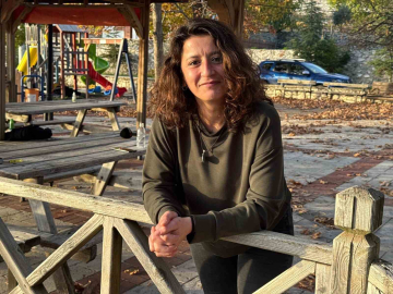 Oyuncu Metin Akpınar’ın biyolojik kızı Duygu Nebioğlu: "20 yıldır verdiğim mücadelede ne kadar haklı olduğumu bugün gördüm"