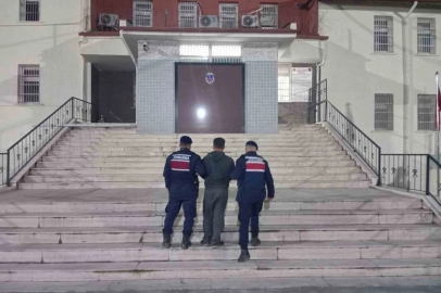 23 Suçtan Aranan Şahıs Yakalandı