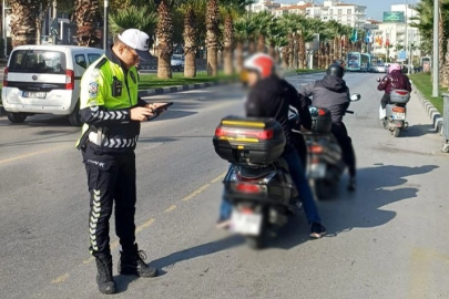 Motosikletlilere Yüklü Ceza Kesildi