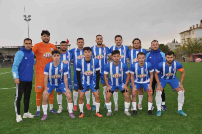 Selendi Belediyespor 3 puanı 3 golle aldı