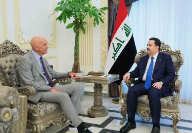 Irak Başbakanı Sudani, ABD’nin Suriye Özel Temsilcisi Barrack ile bir araya geldi