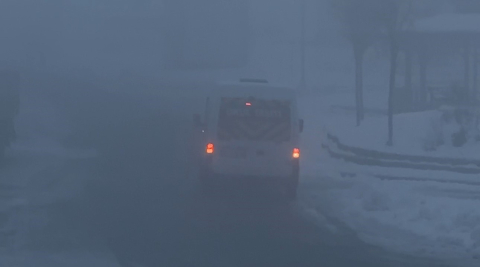 Yüksekova’da göz gözü görmüyor