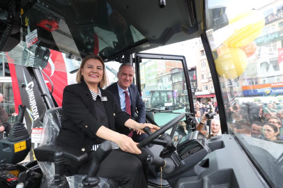 Kocaeli'de İzmit Belediyesi araç filosunu büyüttü