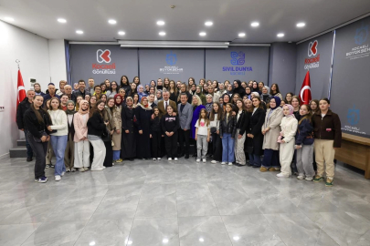 Kocaeli’de Başkan Büyükakın’dan soydaş öğrencilere misafirperverlik